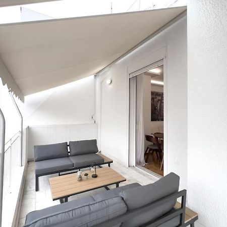 Spacious Penthouse Near Downtown Атина Екстериор снимка