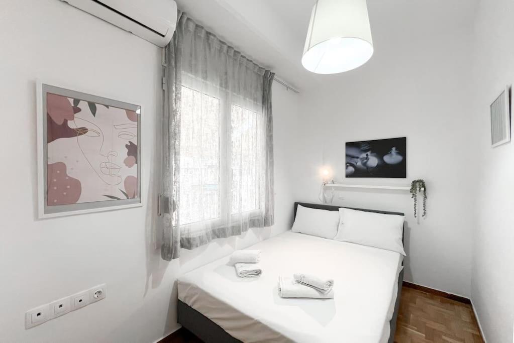 Spacious Penthouse Near Downtown Атина Екстериор снимка