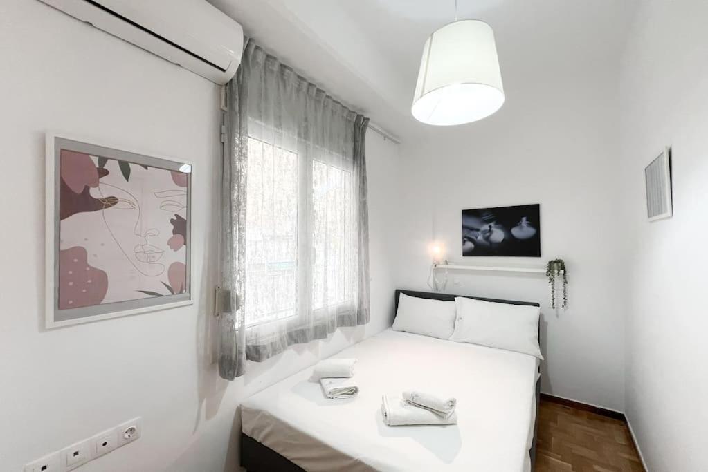Spacious Penthouse Near Downtown Атина Екстериор снимка